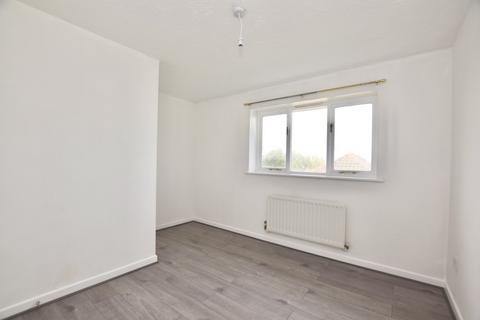 2 bedroom terraced house to rent, Philimore close, London, SE18
