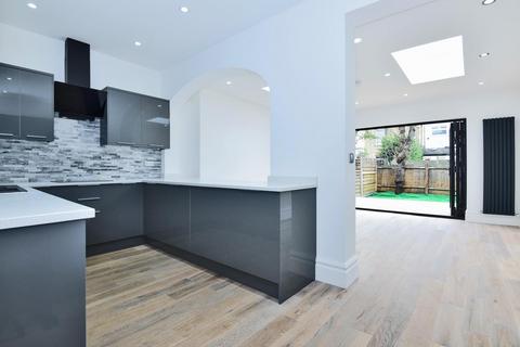 3 bedroom terraced house for sale - Sandringham Avenue, Wimbledon