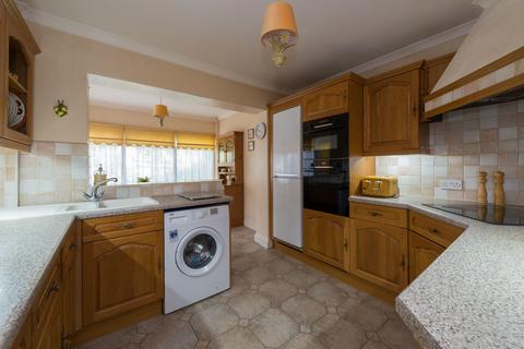3 bedroom semi-detached house for sale - Claire Court, Broadstairs, CT10