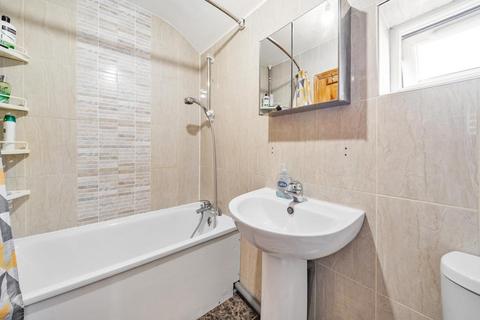 4 bedroom end of terrace house for sale, Slough,  Berkshire,  SL1