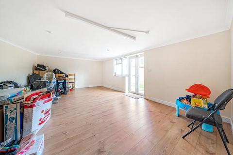 4 bedroom end of terrace house for sale, Slough,  Berkshire,  SL1