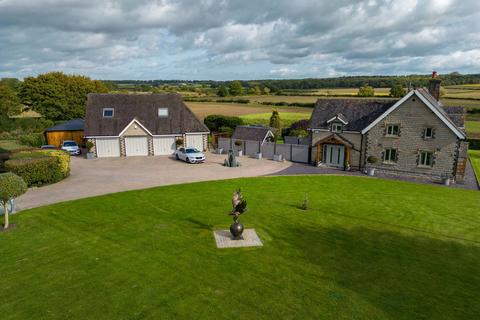4 bedroom detached house for sale, Croome D'abitot Severn Stoke, Worcestershire, WR8 9DW
