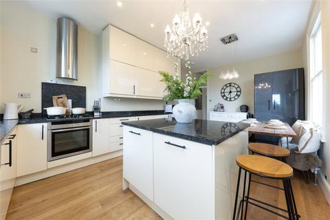 39a Trinity Road, London, SW19 8QS