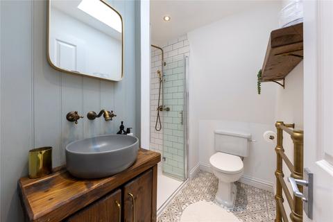 39a Trinity Road, London, SW19 8QS