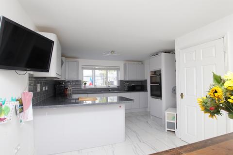 25 Acorn Close, Miskin, Pontyclun, CF72 8SQ