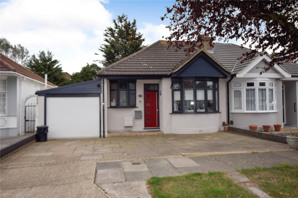 Heather Drive, Romford, RM1 2 bed bungalow for sale £450,000