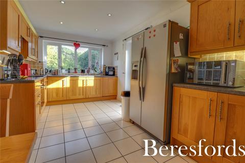 662 Rayleigh Road, Hutton, Brentwood, CM13 1SJ