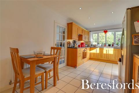 662 Rayleigh Road, Hutton, Brentwood, CM13 1SJ