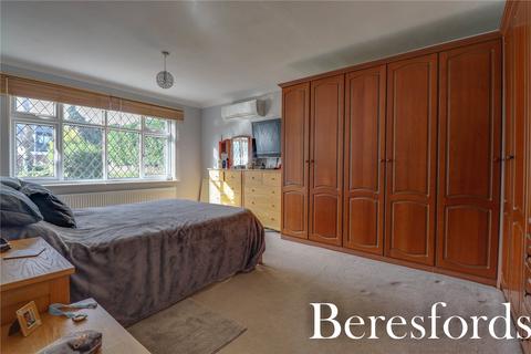 662 Rayleigh Road, Hutton, Brentwood, CM13 1SJ