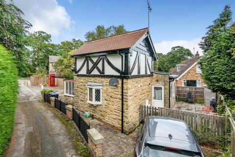 3 bedroom detached house for sale, Hookstone Drive, Harrogate, North Yorkshire, UK, HG2