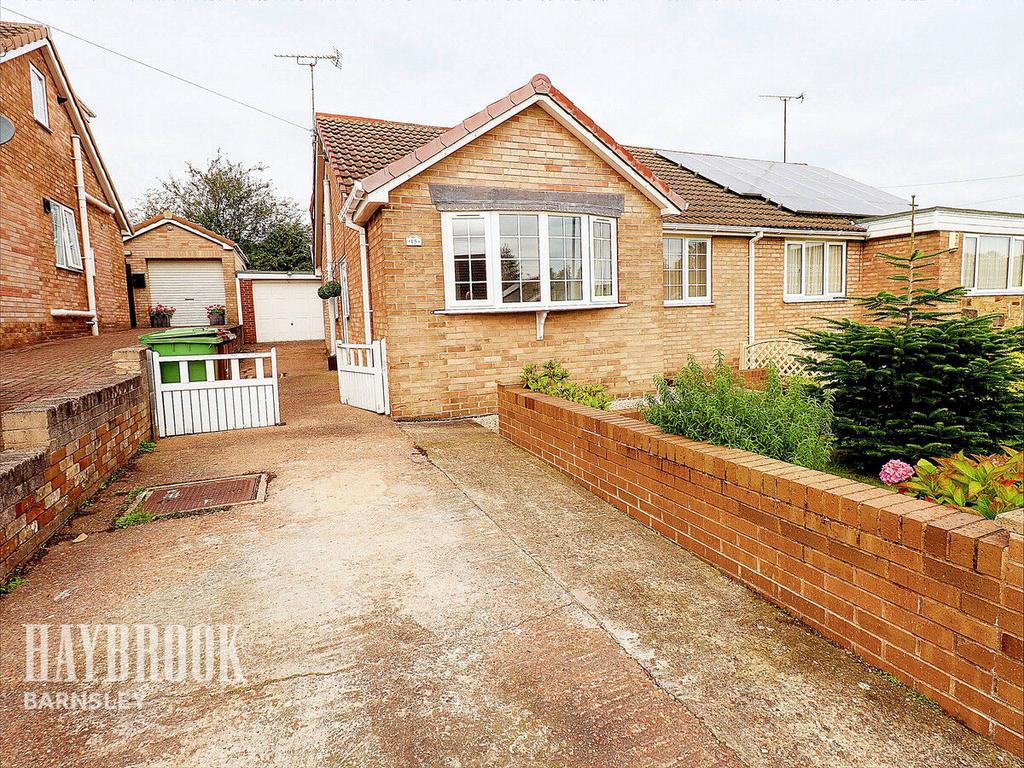 Orchard Drive, South Hiendley 4 bed bungalow for sale £220,000