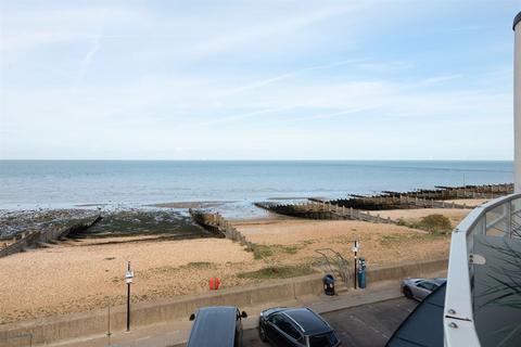 2 bedroom apartment for sale, Beach Walk, Whitstable