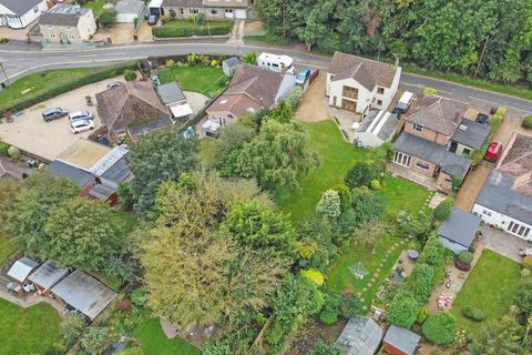 6 Foxcovert Road, Werrington, Peterborough, PE4 6RF
