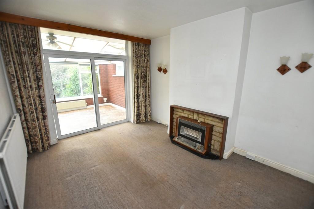 Arundel Crescent, Solihull 3 bed semidetached house for sale £280,000