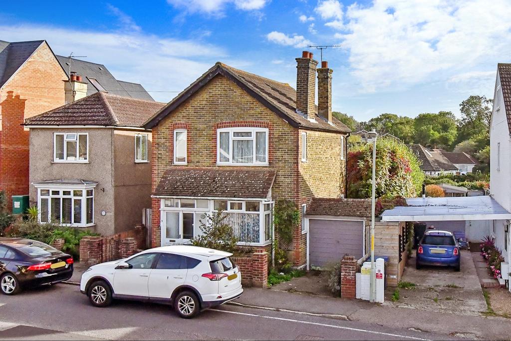 Teynham Road, Whitstable, Kent 3 bed detached house for sale £425,000