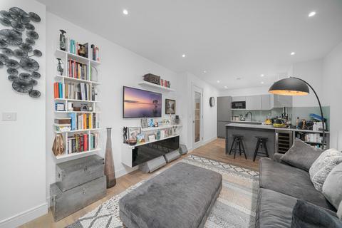 2 bedroom apartment for sale, Trafalgar House, Battersea Reach