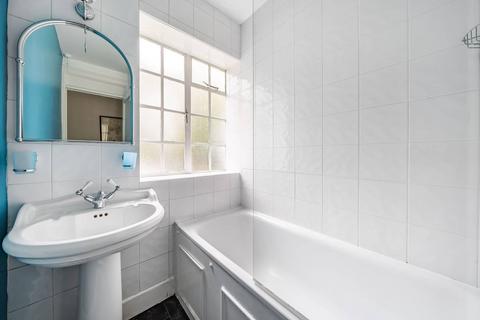 44 Ealing Village, London, W5 2LZ