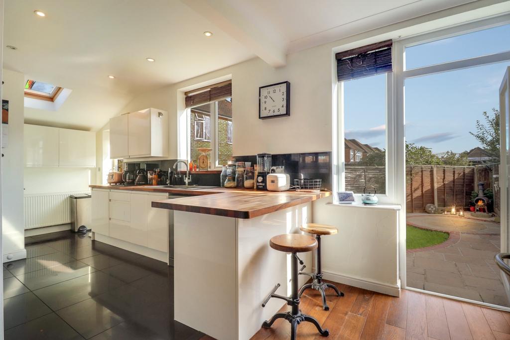 Kitchen02 1-1