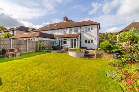 4 bedroom semi-detached house for sale, Tillingdown Hill, Caterham