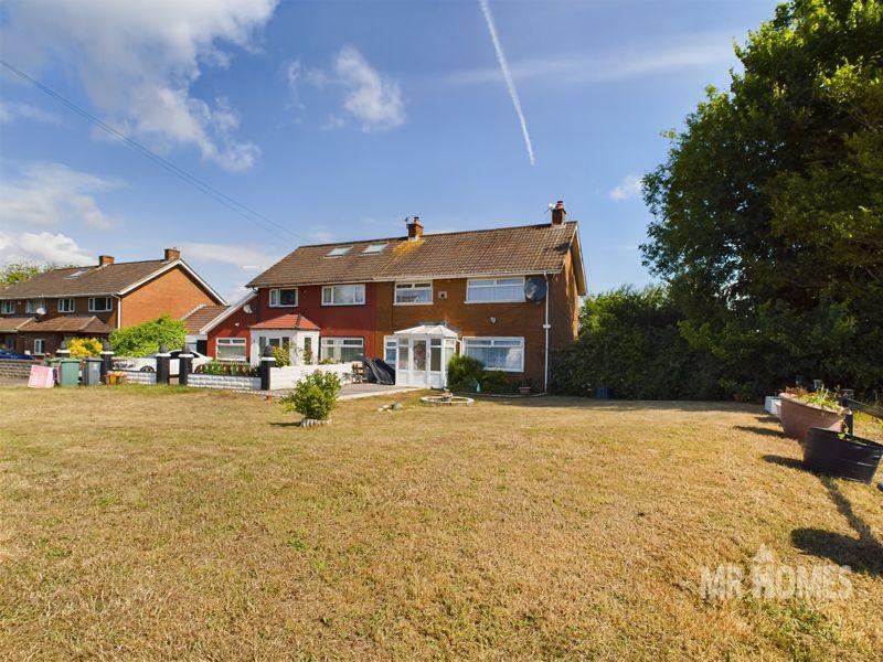 Rosedale Close, Fairwater. CArdiff. CF5 3TT 3 bed end of terrace house for sale £260,000