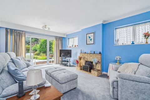 12 Scott Close, Farnham Common, Slough, SL2 3HT