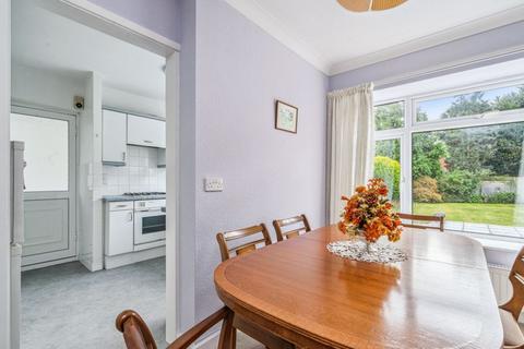 12 Scott Close, Farnham Common, Slough, SL2 3HT