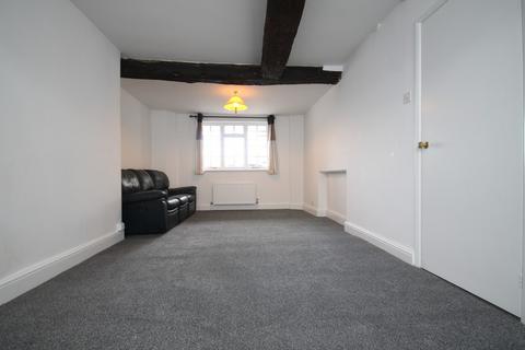 2 bedroom ground floor flat to rent, SOUTH STREET, DORKING, RH4