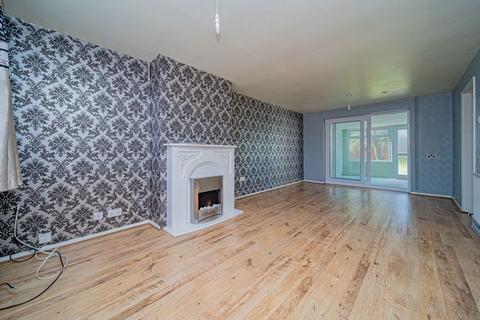 32 Avon Road, Melksham, SN12 8BA