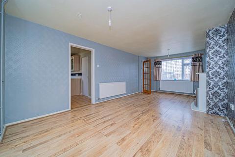 32 Avon Road, Melksham, SN12 8BA