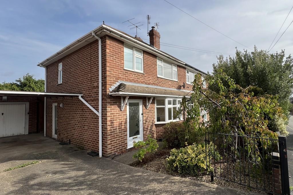 Highfield Avenue, Melton Mowbray 3 bed semidetached house £235,000