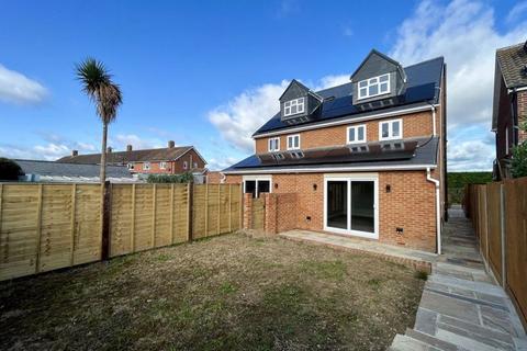 4 bedroom semi-detached house for sale, Chidley Cross Road, East Peckham