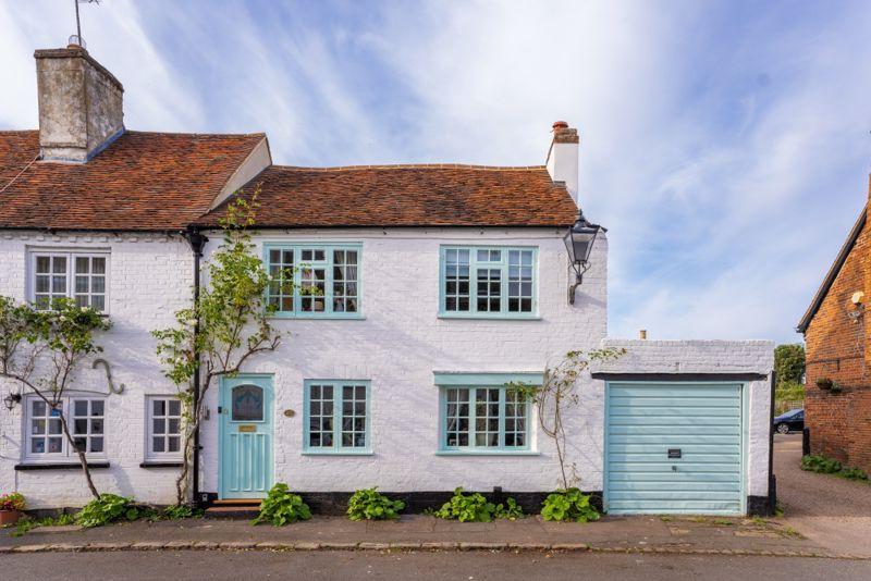Church End, Redbourn 3 bed semidetached house for sale £650,000
