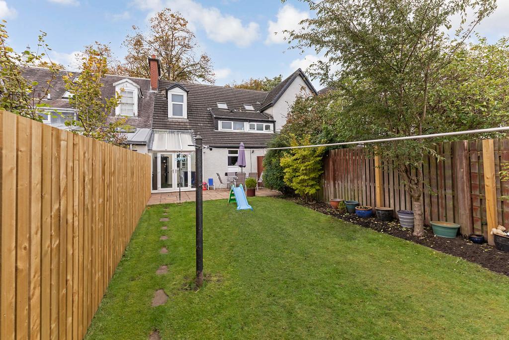 53 Earlbank Avenue, Scotstoun, Glasgow, G14 9HA 3 bed terraced house for sale £315,000