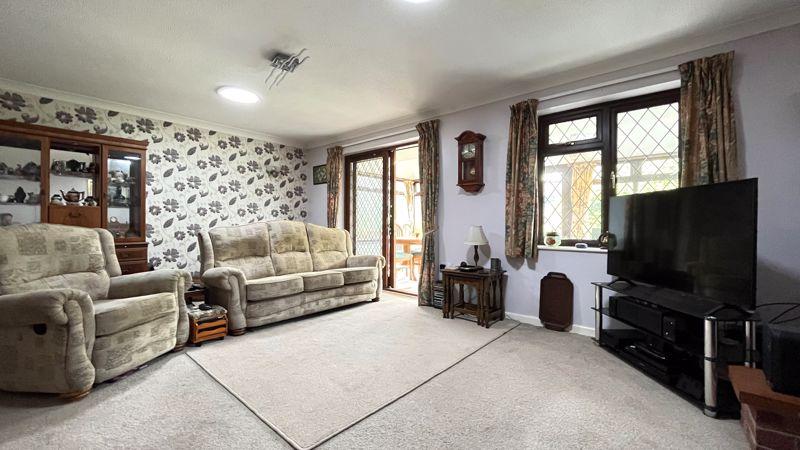 Sitting/Dining Room