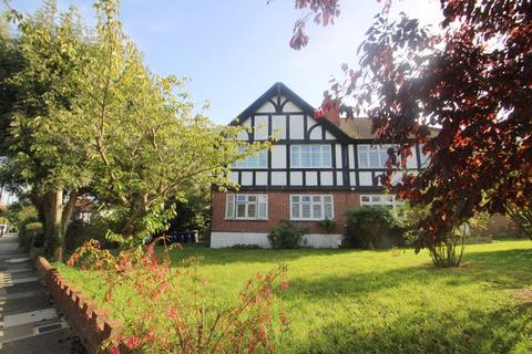 19 Ferrymead Gardens, Greenford, UB6 9NE