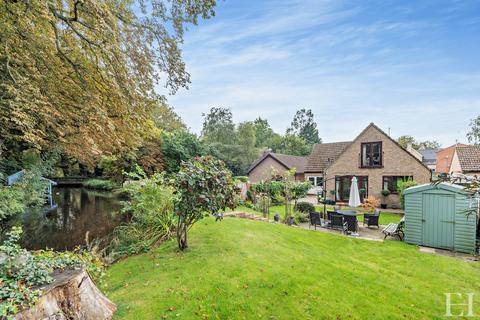 4 bedroom detached bungalow for sale, Exning, Newmarket