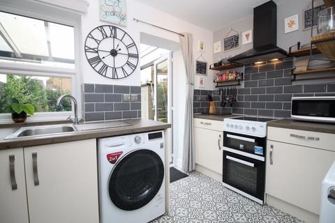 6 Walker Gardens, Hedge End, Southampton, SO30 2RL