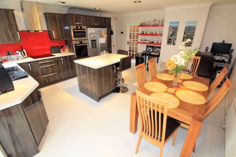 Road, Sedgley DY3 4 bed detached house £329,950