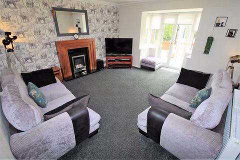 4 bedroom detached house for sale, Chillington Drive, Dudley DY1