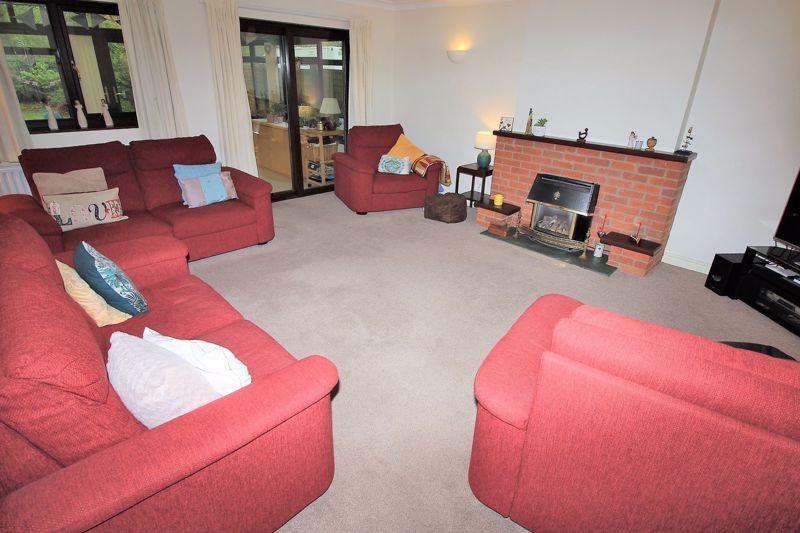 Catholic Lane, Sedgley DY3 4 bed detached house £460,000