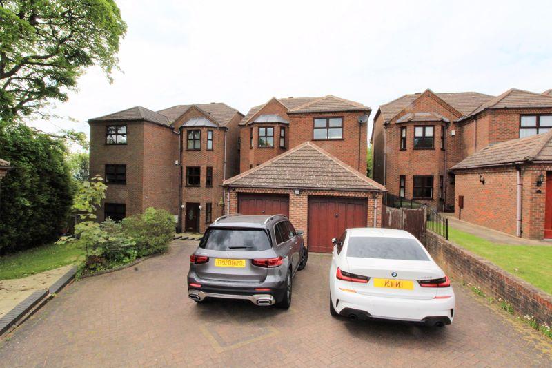High Park Crescent, Sedgley DY3 5 bed detached house £629,950