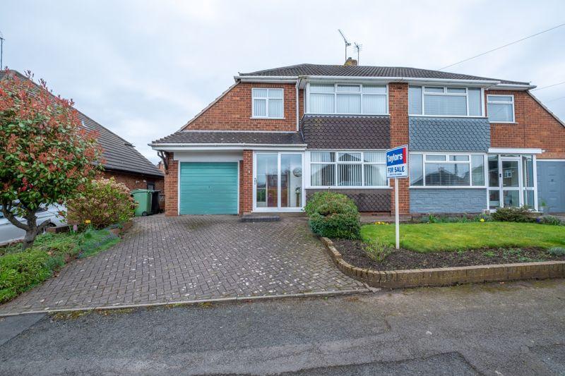 Horton Close, Sedgley DY3 3 bed semidetached house for sale £269,950