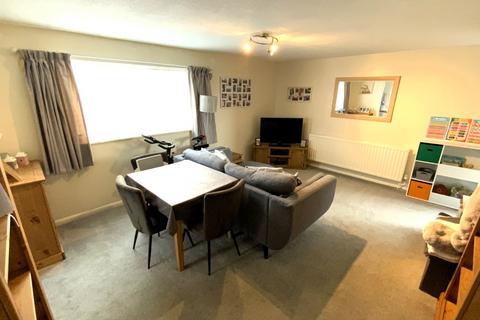 19, Downlands Court Browning Road, Luton, LU4 0LW