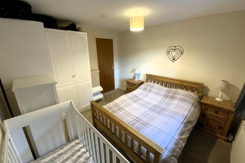 19, Downlands Court Browning Road, Luton, LU4 0LW