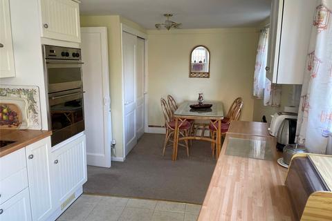 Avoca Pewsey Road, Rushall, Pewsey, SN9 6EN
