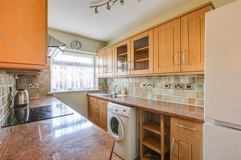 10 Peartree Close, South Croydon, CR2 9BR