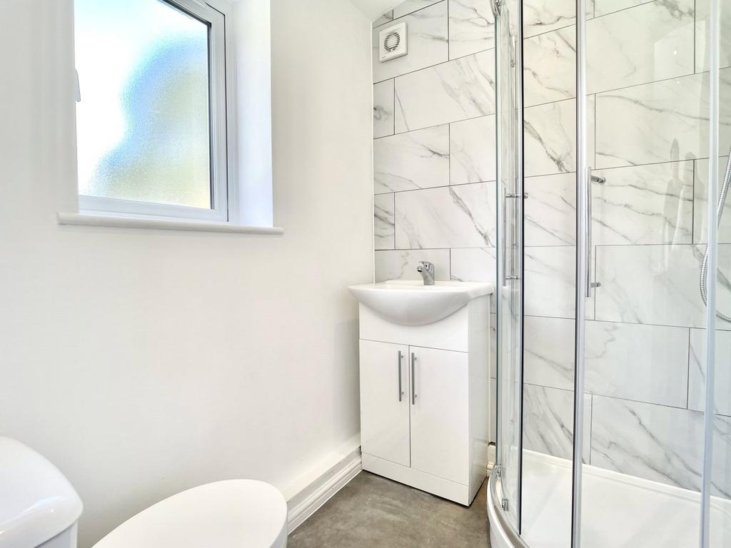 Ground Flr Shower Rm