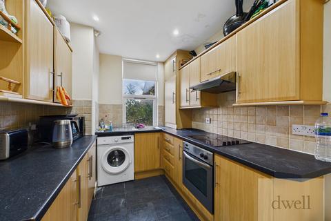 1 bedroom in a house share to rent, Knowle Road, Burley, Leeds, LS4