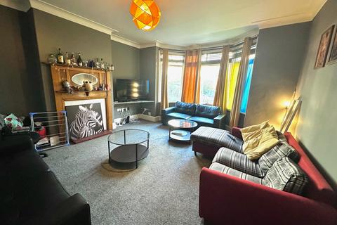 1 bedroom in a house share to rent - St Michaels Lane, Headingley, Leeds, LS6