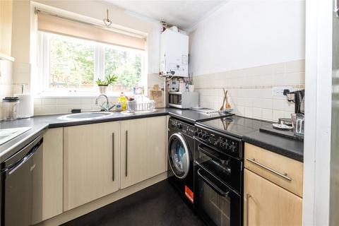 7 Warton Green, Luton, LU2 9TX